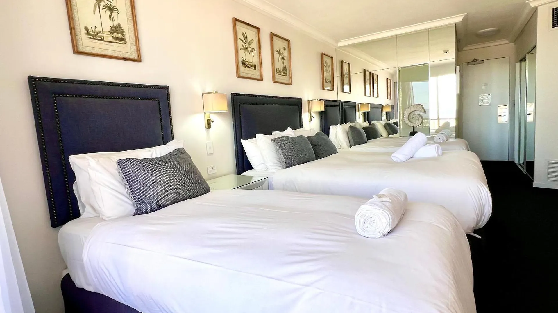 Top Level Ocean View Oasis With 3 Beds Gold Coast Australia