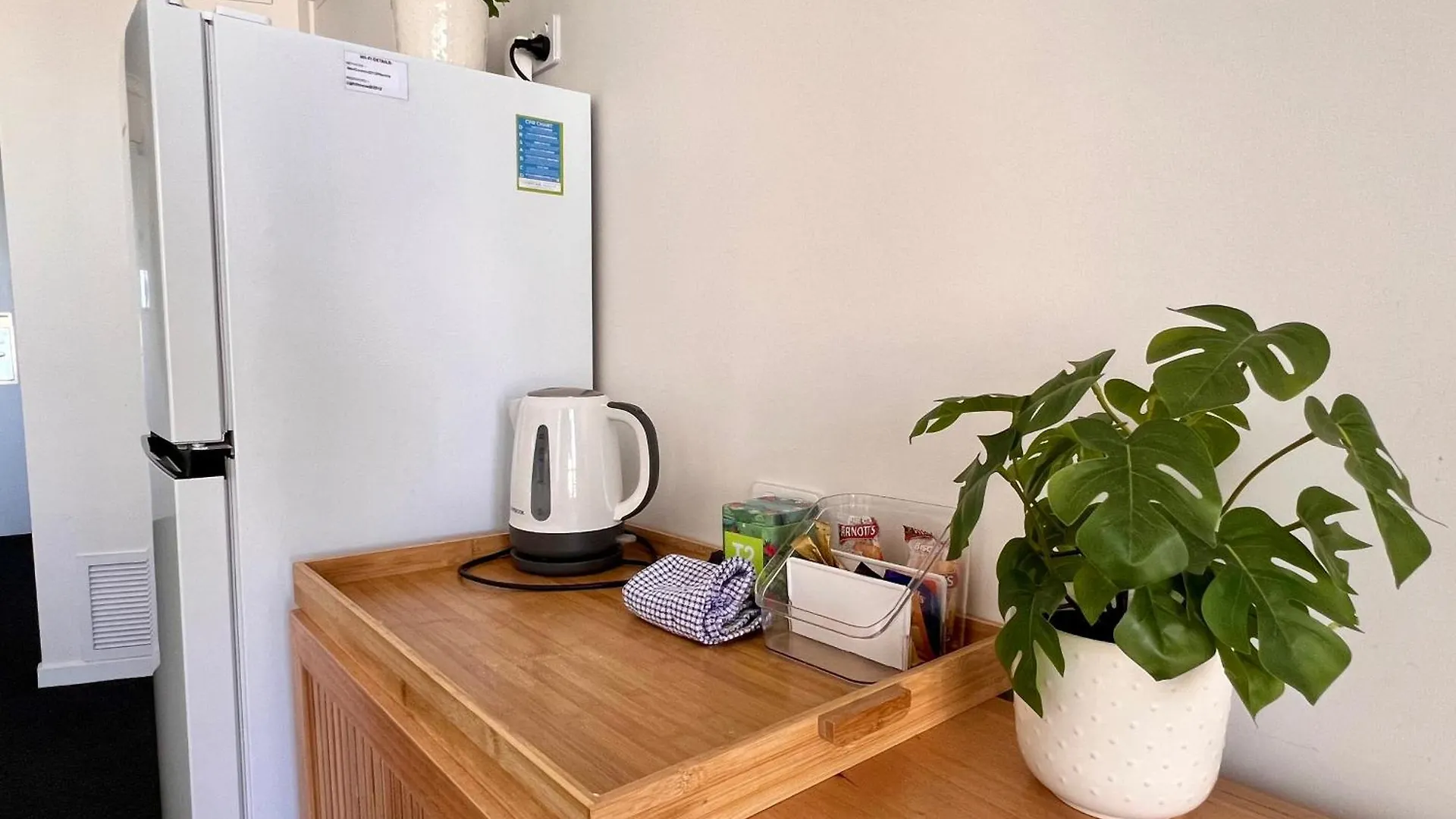Top Level Ocean View Oasis With 3 Beds Gold Coast